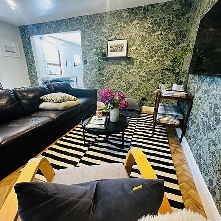 2 Bed Beckenham Beauty - Pet Friendly Villa Christchurch Esterno foto